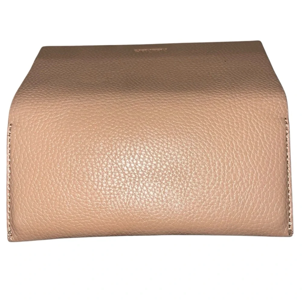 EUC MaxMara Tan Leather Soft Sunglass Case Neutral Accessories Old Money Luxury